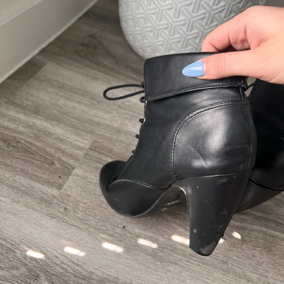 Black heel booties size 9 - Picture 6 of 15